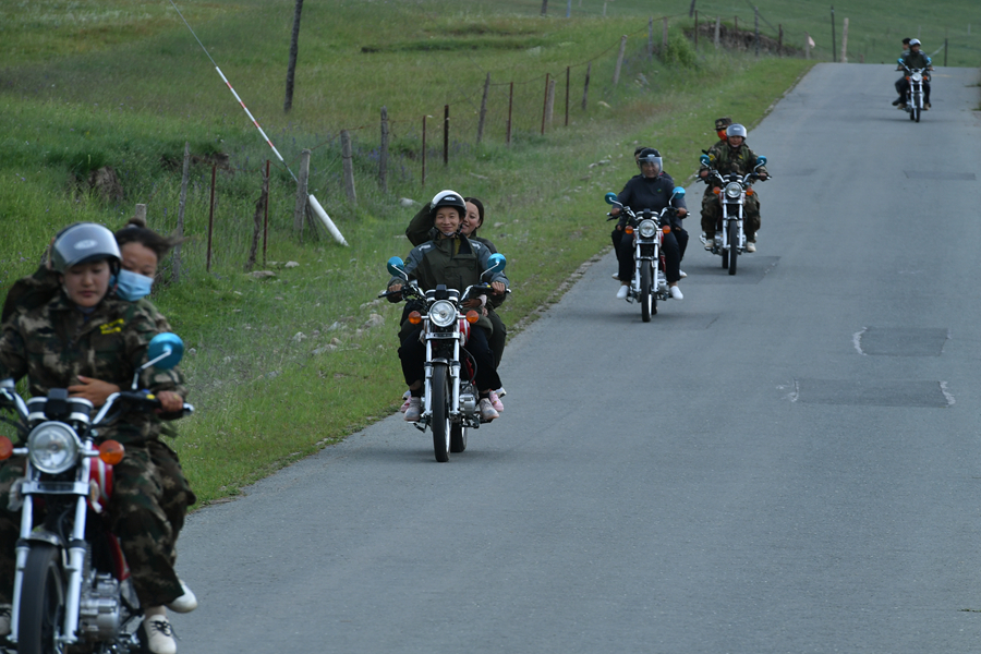 【顯影中國】生態(tài)管護(hù)&ldquo;娘子軍&rdquo; 這群小姐姐真颯！