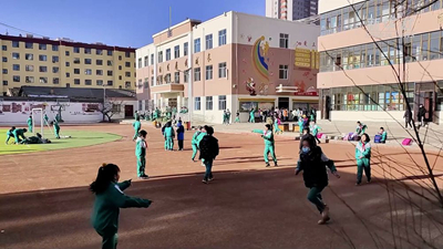 青海黃南：中小學迎來新學期開學日